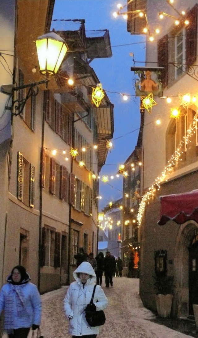 Neben dem Lichterzauber prgt auch   Gesang  die   siebte Altstadtweihnacht.  | Foto: Saskia Baumgartner