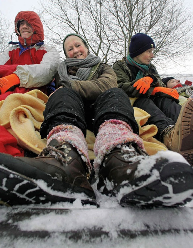 Gleisblockade im Schnee  | Foto: dpa