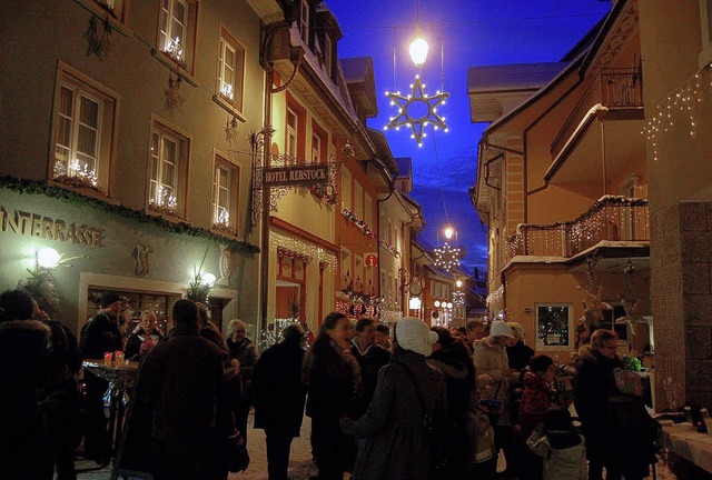 Optisch richtig   behutet (Foto rechts...t zu einem geselligen Wintervergngen.  | Foto: Hildegard Siebold