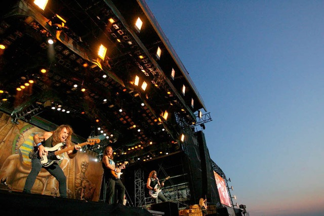Iron Maiden auf der Open-Air-Bhne: Das wird es im Sommer auch in Basel geben.  | Foto: dpa