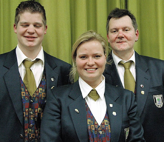 Thomas Welzbacher ehrte Tanja Schildhauer und Julian Krumrey (von rechts).   | Foto: Ounas-Krusel