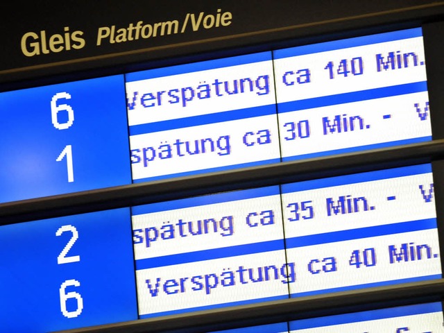Versptung durch das Winterwetter &#82...das grte Problem der Deutschen Bahn.  | Foto: dpa