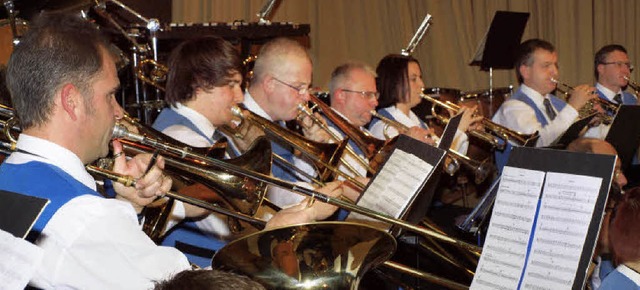 Beim Jahreskonzert des Musikvereins Sexau wirkten auch die Malecker Musiker mit.  | Foto: Michael Haberer