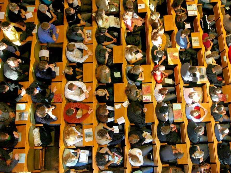 „Niemand hatte einen Verdacht“: Studenten in Heidelberg   | Foto: dpa