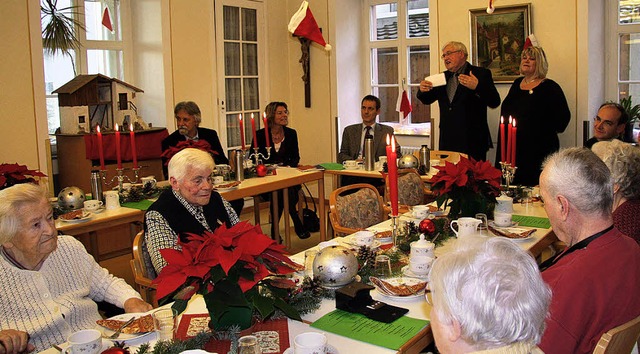 Geschftsfhrer Paul Kuhn und Heimleit...innen und Helfern fr ihr Engagement.   | Foto: Martina Weber-Kroker