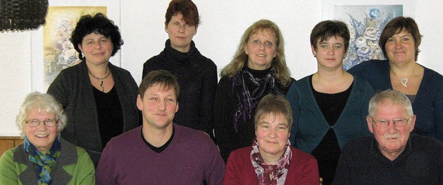 Der neue Vorstand der Trachtengruppe G...Mutschler, Nicole Michels, Gerda Kenne  | Foto: Rolf Albiez