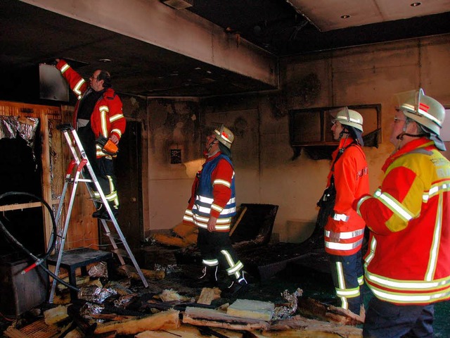 Feuer in der Sauna im Rheincenter: Die...ts) hatte die Lage schnell im Griff.    | Foto: Markus Maier