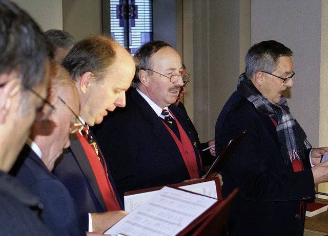 Der Mnnerchor &#8222;Frohsinn&#8220; ...rwihler Pfarrkirche St. Bartholomus.   | Foto: Fotos: Werner Probst