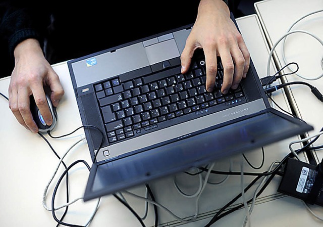 Der Laptop ist immer dabei.  | Foto: dpa