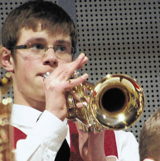 Adrian Bogenschtz glnzte mit seinem Trompetensolo   | Foto: sk