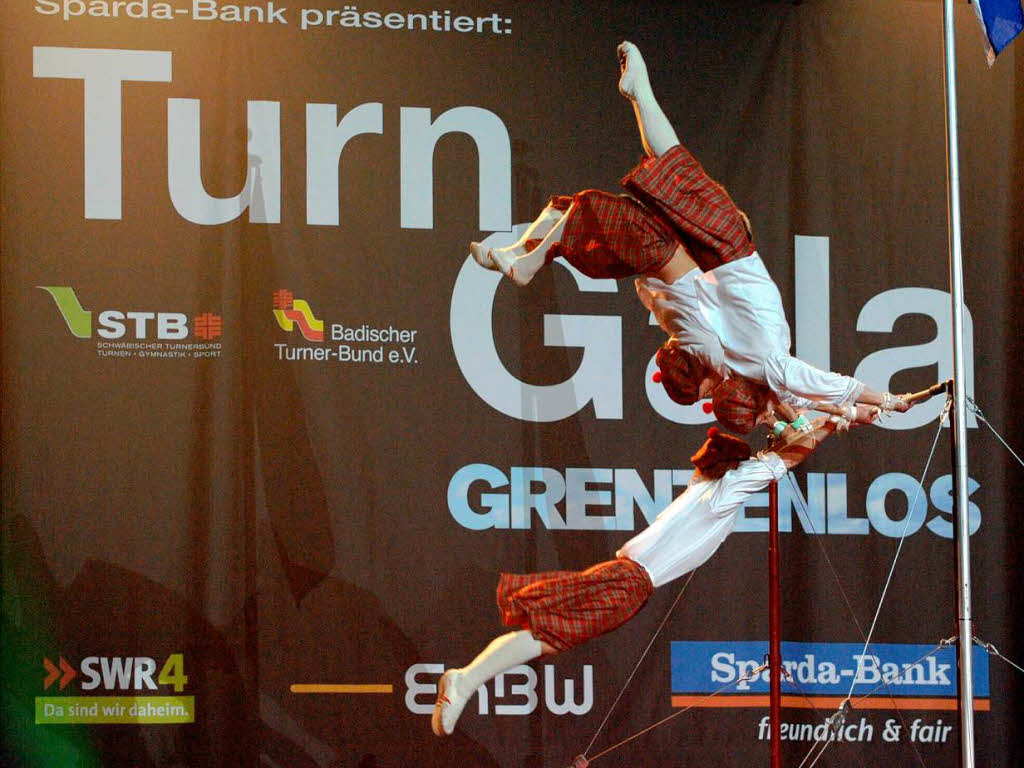 Sport als Kunst: Die Turngala 2010 in der Freiburger Rothaus-Arena.