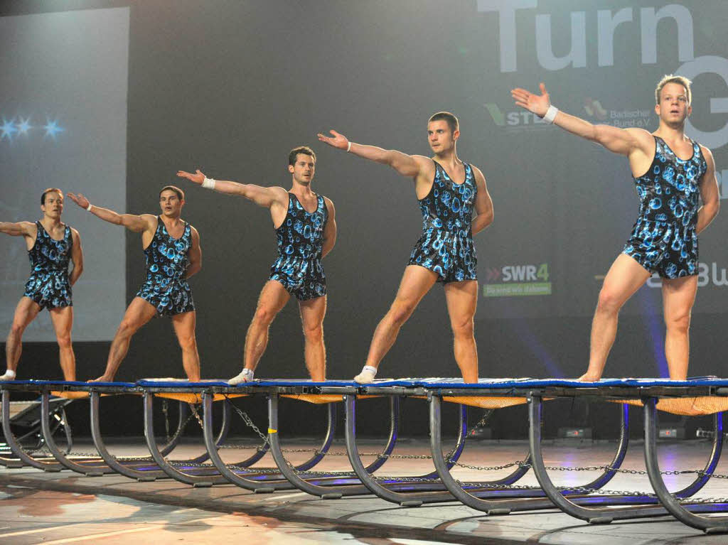 Sport als Kunst: Die Turngala 2010 in der Freiburger Rothaus-Arena.