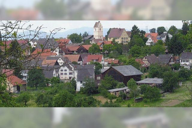 Tannenkirch im Wanderer-Fokus