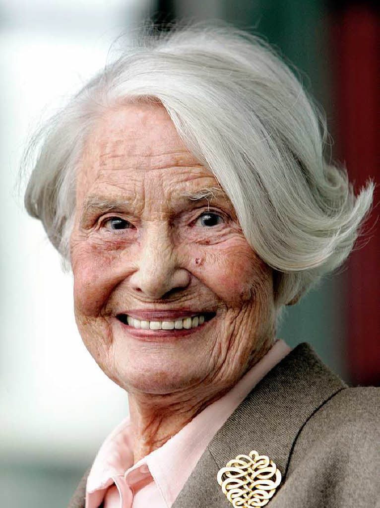 25.03. Elisabeth Noelle-Neumann (93), deutsche Meinungsforscherin