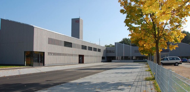 11,4 Millionen Euro kostete der Neubau... auch architektonische Akzente setzt.   | Foto: Herbert Frey