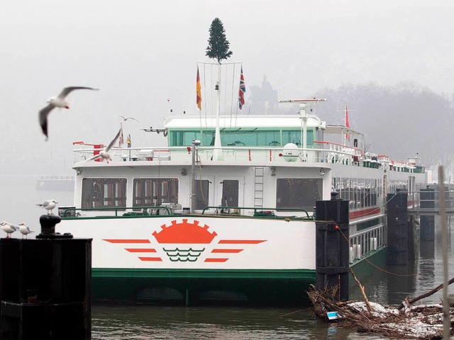 Das niederlndische Fahrgastschiff &#8...chen Ecks in Koblenz unter Quarantne.  | Foto: dpa