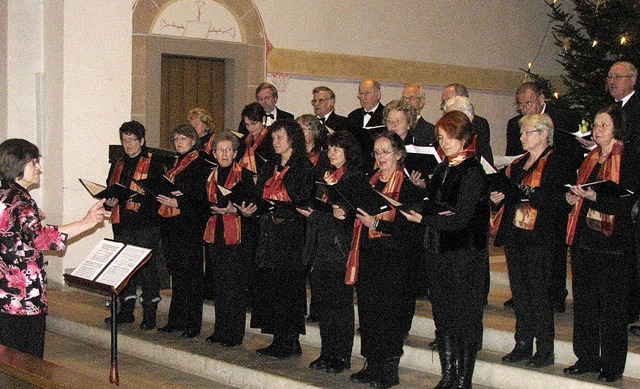 Der Gemischte Chor des Gesangvereins R...bacher Pfarrkirche eine gute Leistung.  | Foto: Michael Gottstein
