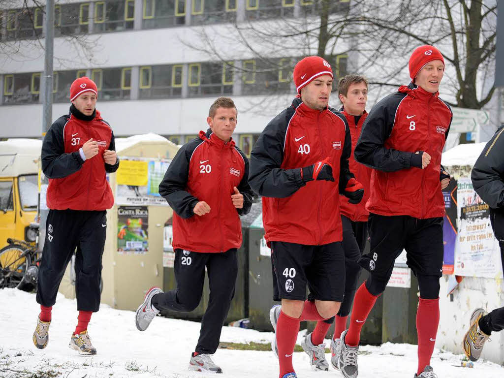 Der SC Freiburg beginnt mit den Vorbereitungen auf die Rückrunde. Der SC Freiburg beginnt mit den Vorbereitungen auf die Rückrunde.