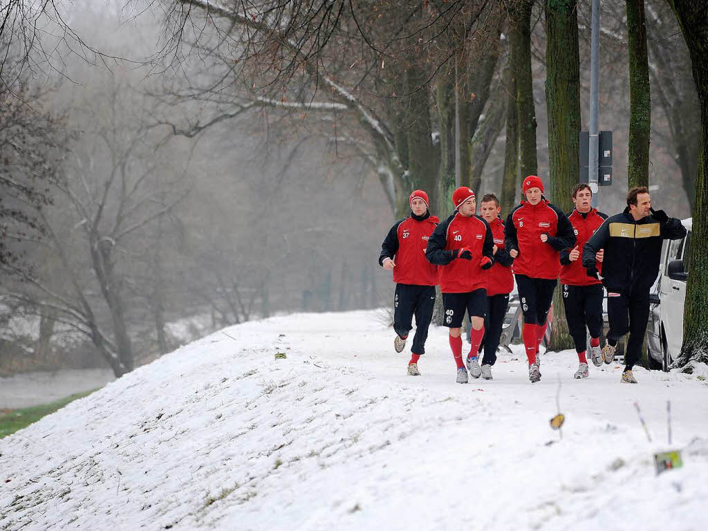Der SC Freiburg beginnt mit den Vorbereitungen auf die Rückrunde. Der SC Freiburg beginnt mit den Vorbereitungen auf die Rückrunde.