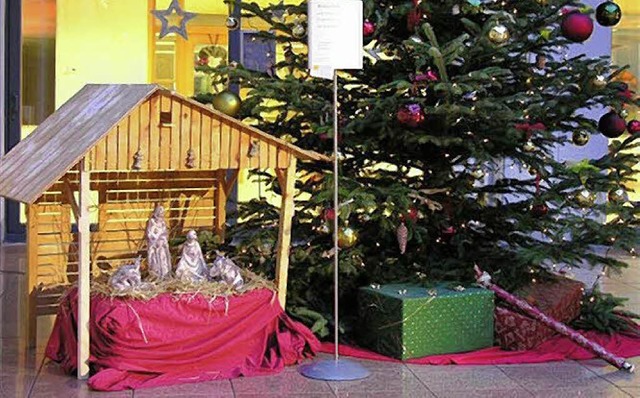Eine Weihnachtskrippe mit Figuren des ...rgischen Landesvertretung in Brssel.   | Foto: zvg
