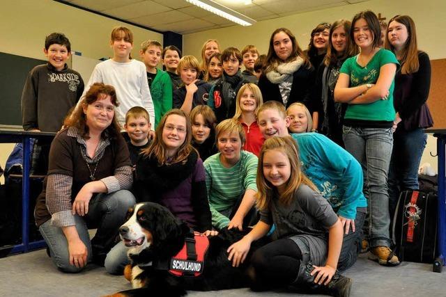 Die Hugo-Hfler-Realschule hat einen Schulhund