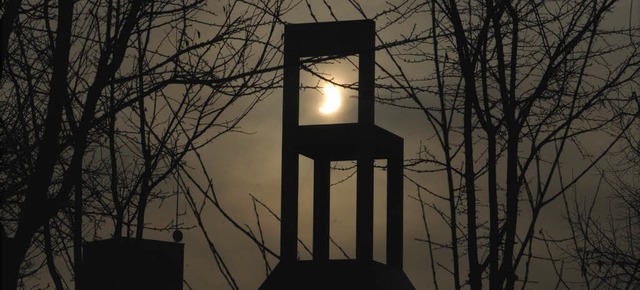 Die partielle sonnenfinsternis war im Dreilndereck beonders gut zu sehen.  | Foto: meinrad schn