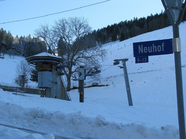 Nichts geht mehr &#8211; trotz Schnee: am Neuhof steht der Lift still.  | Foto: Manfred Lange