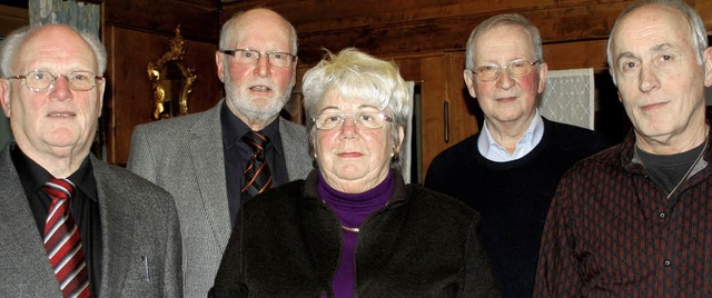 Der Vorstand des Gesangvereins Laufenb...ner und Chorleiter Hans Peter Weber.    | Foto: Charlotte Frse