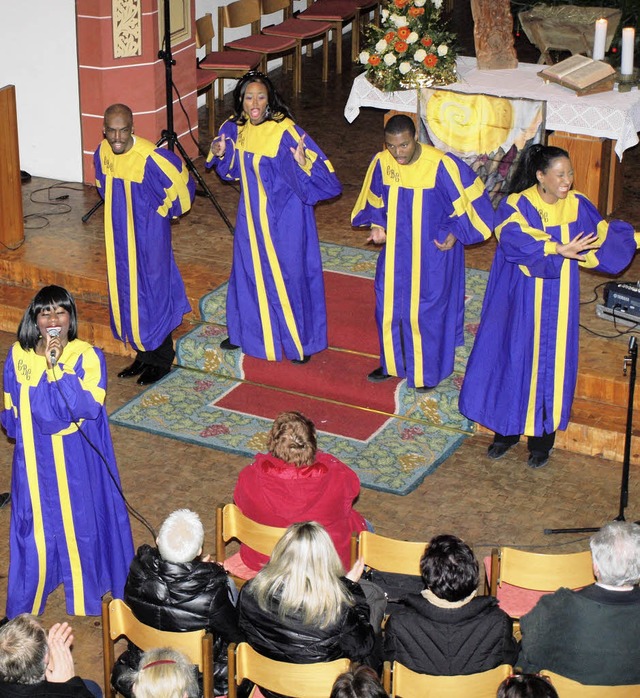 Fnf Snger, die das Publikum in der S...issen: Glory Gospel Singers in Sexau.   | Foto: Michael Haberer