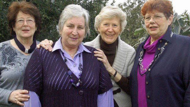 Sind gern fr &#8222;ihre Senioren&#82...gener Seniorenkreises feiern konnten.   | Foto: Tanja Bury