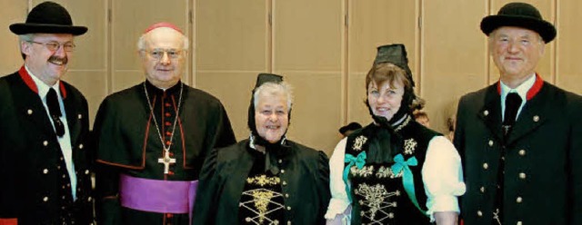 Erzbischof Robert Zollitsch (Zweiter v...ser und Johannes Sebulke (von links).   | Foto: Sebulke