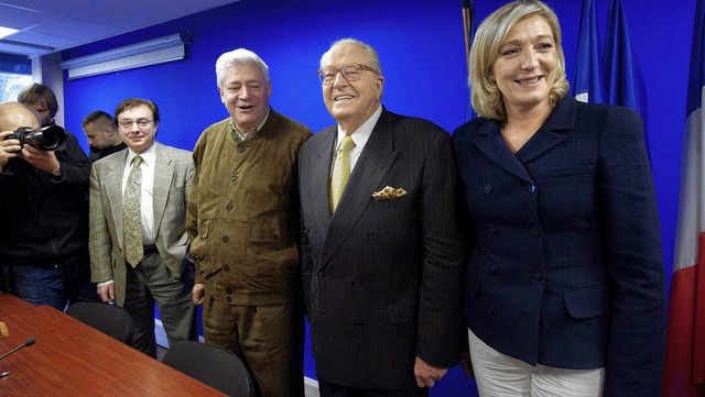 Marine Le Pen (rechts)  poltert nicht ...ch die Anwltin tut dies raffinierter.  | Foto: afp