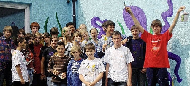 Schlerinnen und Schler der jetzigen ... Don-Bosco-Kindergartens Kirchzarten.   | Foto: Privat