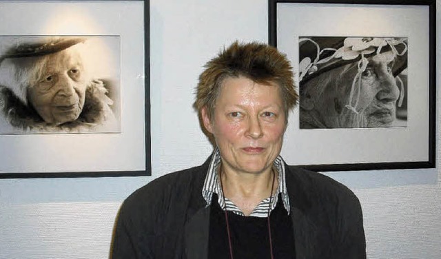 &#8222;Gesichter im Marienhaus&#8220;:... bei der Vernissage ihrer Ausstellung   | Foto: Sabine Vckt