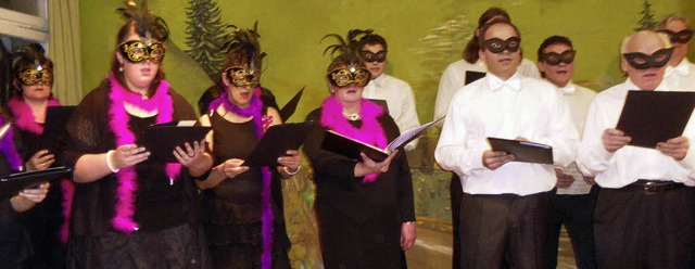 &#8222;Alle maskiert&#8220;: Operetten...n   beim Konzert  in Riedichen          | Foto: Paul Berger