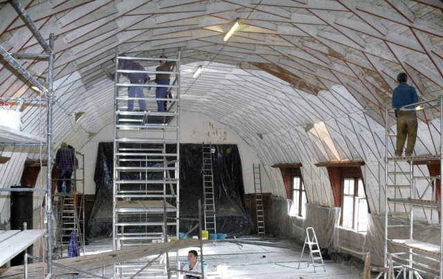 Mit viel geopferter Freizeit, mit Lieb...perlichem Einsatz: freiwillige Maler.   | Foto: f. leonhardt