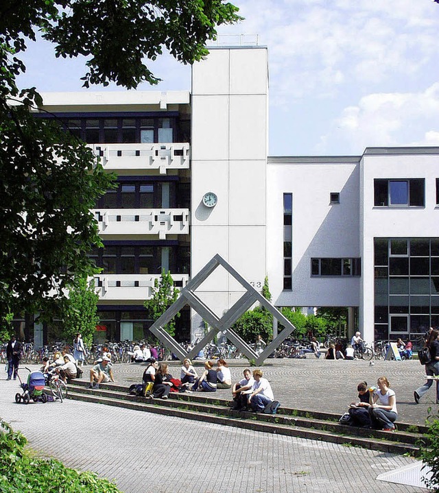 Der Campus &#8211; hier: PH Freiburg &...n und Brutsttte unbotmiger Romane.   | Foto: schneider/sasse