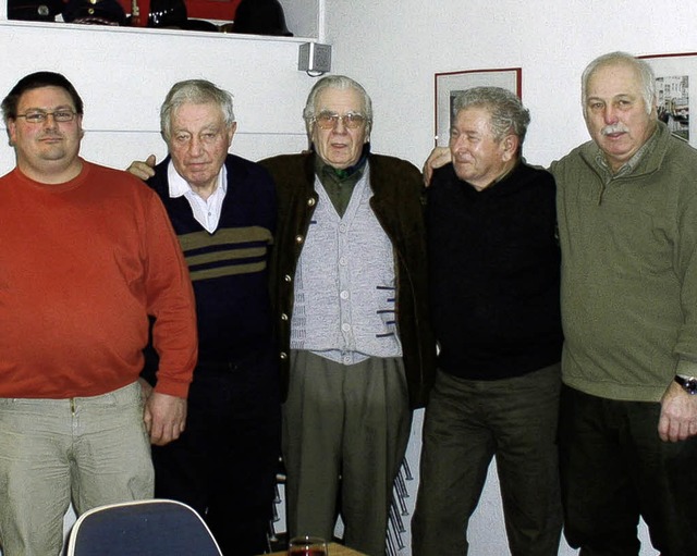 Vorsitzender Heiko Strohm (von links) ...ilhelm Pfrnder und Werner Schmiedel.   | Foto: Albert Greiner