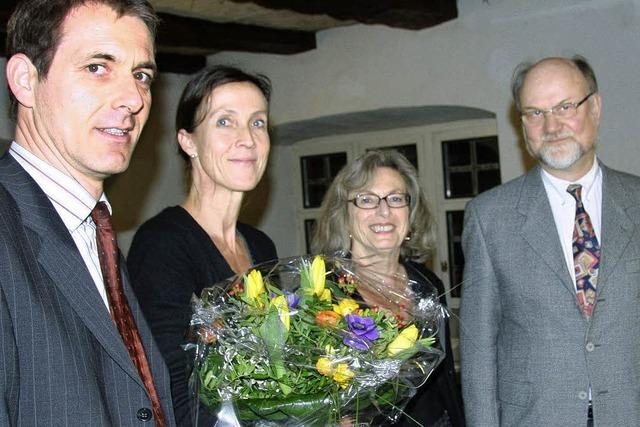 Blumen zum Abschied fr Nora Jost