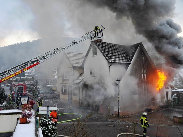 Nicht mehr zu retten, ein Haus im Badenweiler Ortsteil Schweighof.   | Foto: Volker Mnch