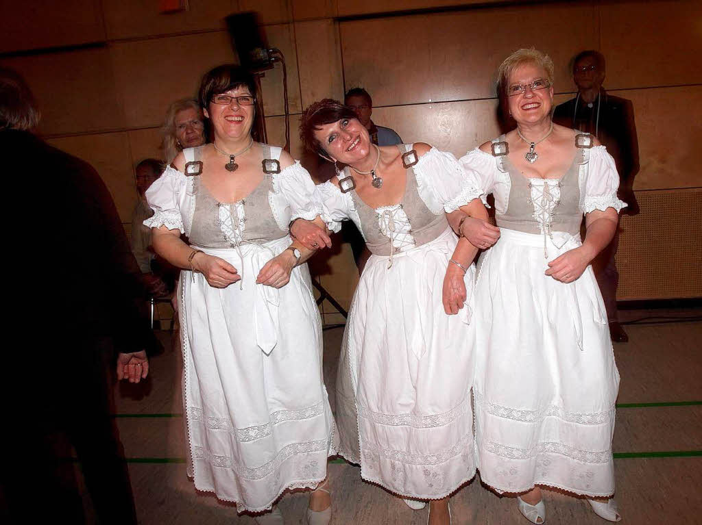 Sie haben sich ins Dirndl geschmissen. Znftig.