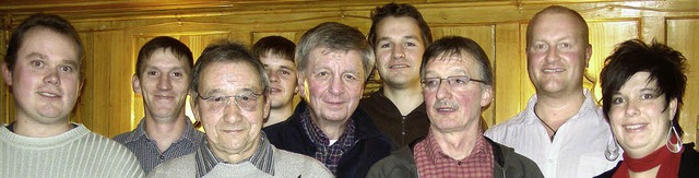 Martin Winterhalder (von links vorne),...riedenweiler/Rudenberg ausgezeichnet.   | Foto: Liane Schilling