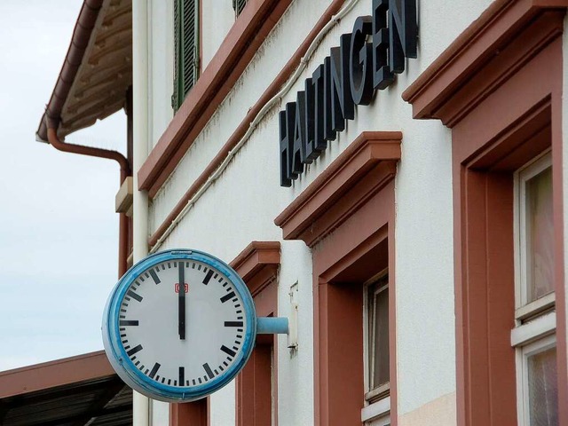 Ist die Uhr fr die Planung der Neubau...ete Armin Schuster sieht noch Chancen.  | Foto: Langelott