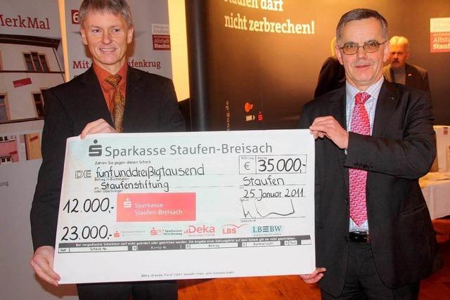 Sparkasse spendet 35000 Euro fr Altstadt-Stiftung