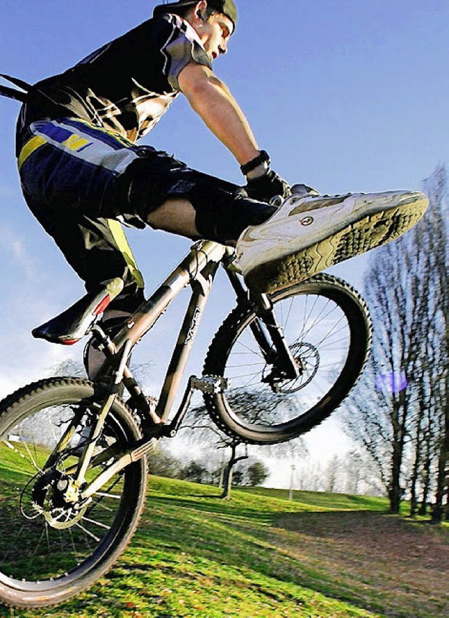 Nicht ganz ungefhrlich: Freeride mit dem Bike  | Foto: ddp