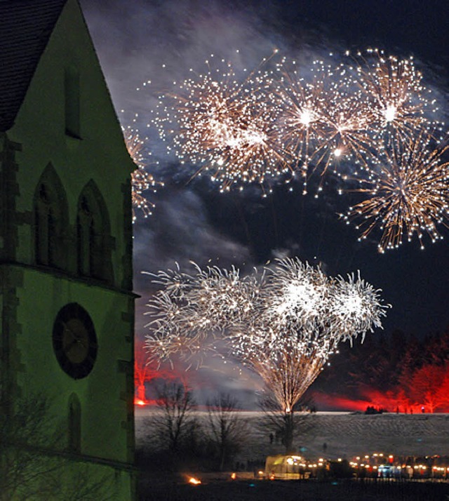 Fackelwanderung zum Feuerwerk: Feuer und Flamme fr den Britzinger Wein   | Foto: Veranstalter