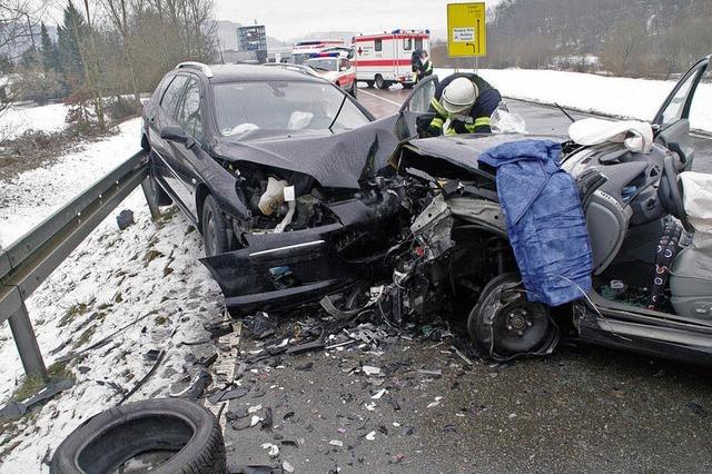 An Gasflaschen-Lkw vorbei geschrammt