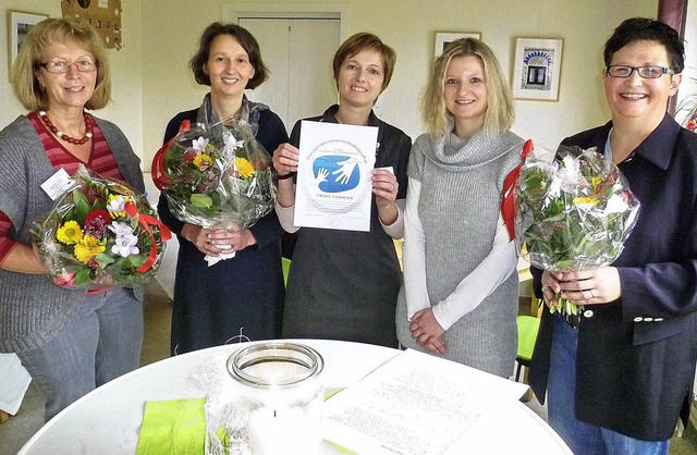 Stolz und Freude im Familienzentrum be...Maunz, Doris Hinum und Annemarie Weber  | Foto: Claudia Gempp