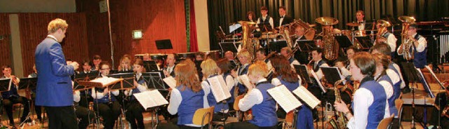 Bestens vorbereitet hatte Gordon Hein ...ihren Auftritt in der Mehrzweckhalle.   | Foto: CREMER