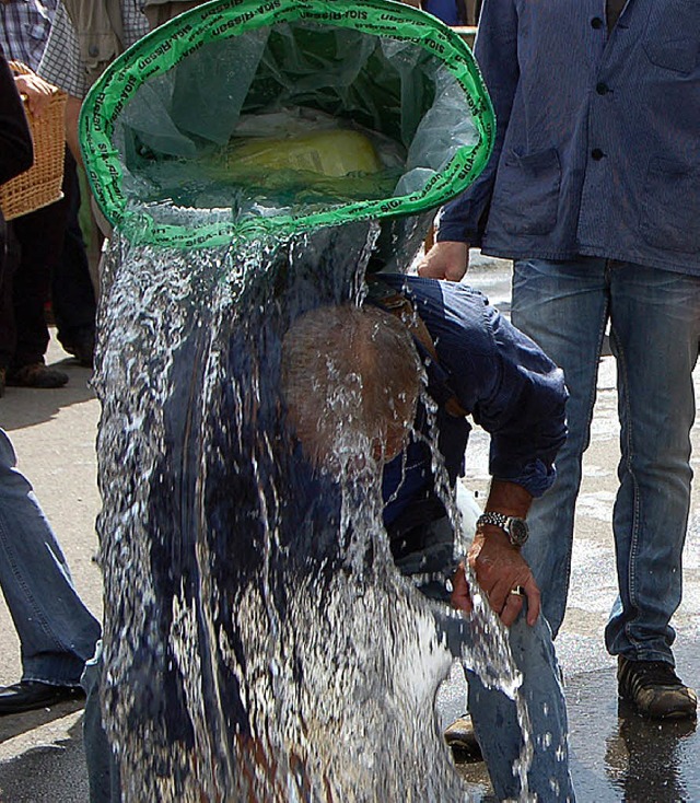 Soll 2011 wiederholt werden: die Winzerolympiade beim Weinfest Wolfenweiler  | Foto: BZ-Archiv/Bury